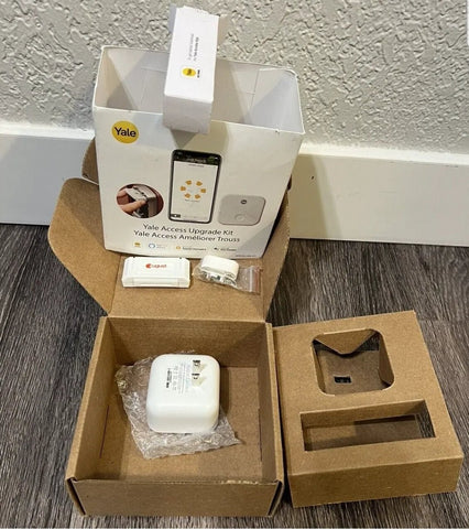 Yale keyless smart door lock + yale Wi-Fi Gateway